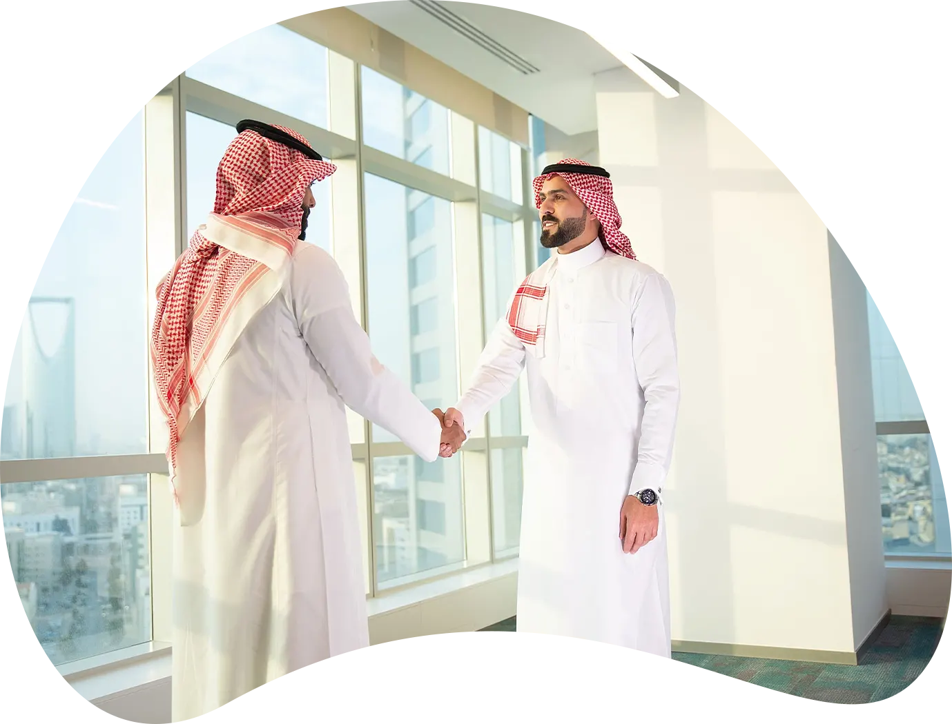 صورة توضيحية لخدمات الإنجاز السريع والاستقدام